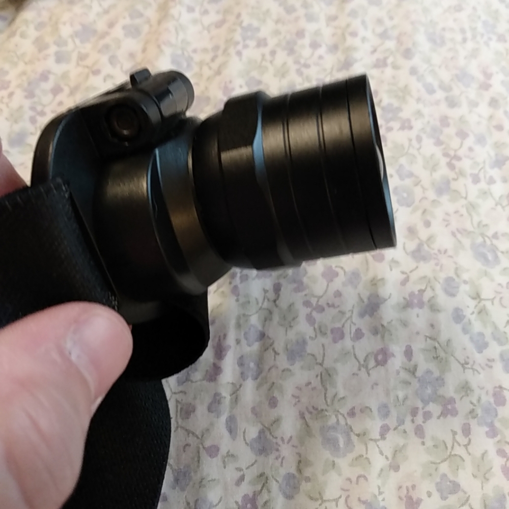 Quantum 310 Lumen Nylon Stretch Adjustable Bright lighting